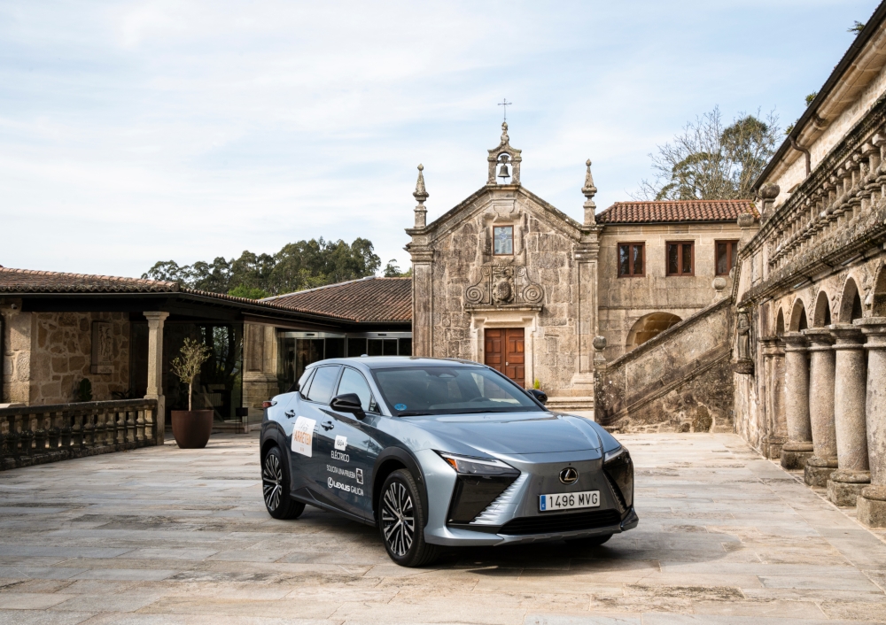 lexus